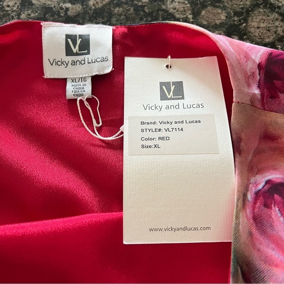 Vicky and Lucas Red Floral Dress. - Picture 4 of 6